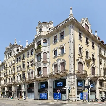 Boutique Glamour * Turin